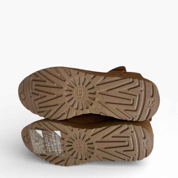 UGG Kristin Classic Slim Mini boots brown suede new no box 8.5 - Picture 7 of 11